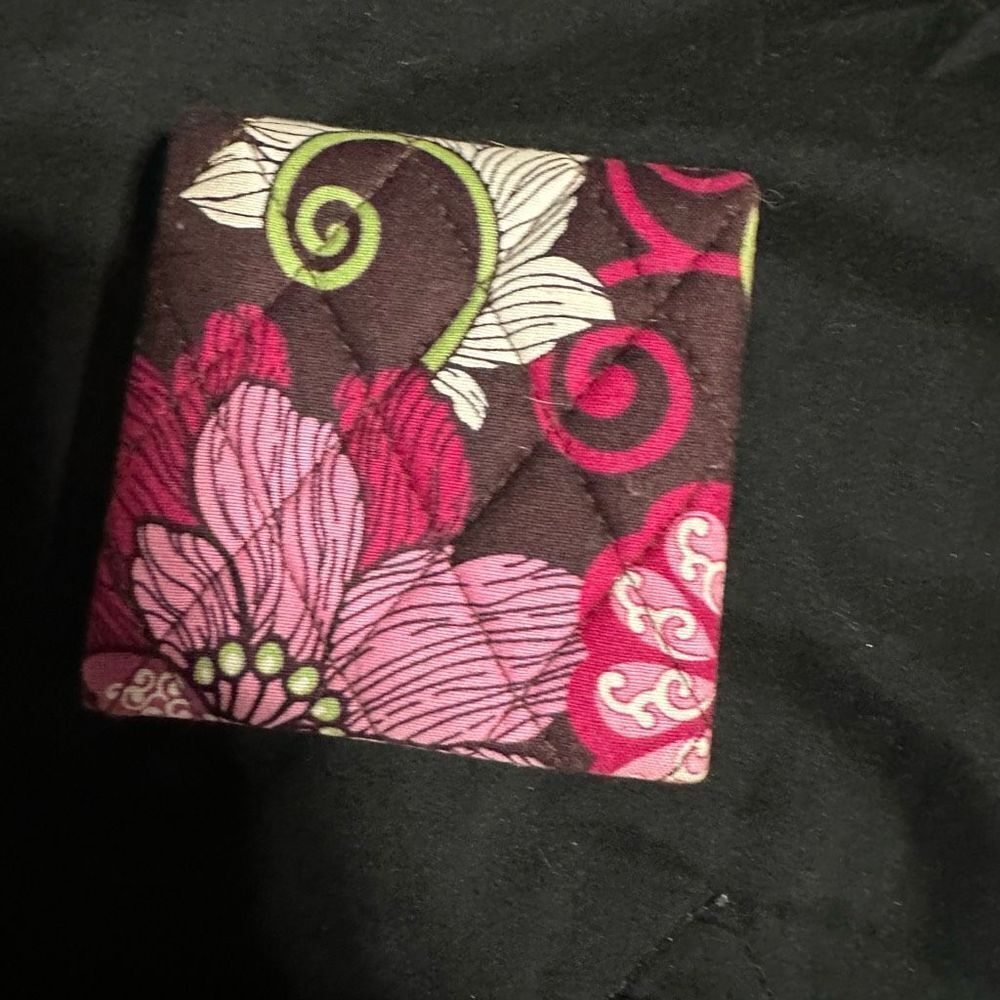 Vera Bradley card holder - Picture 4 of 7